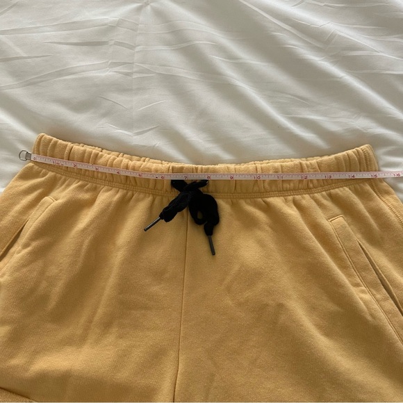 PINK Athletic Shorts with Drawstring and Pockets - Picture 7 of 7